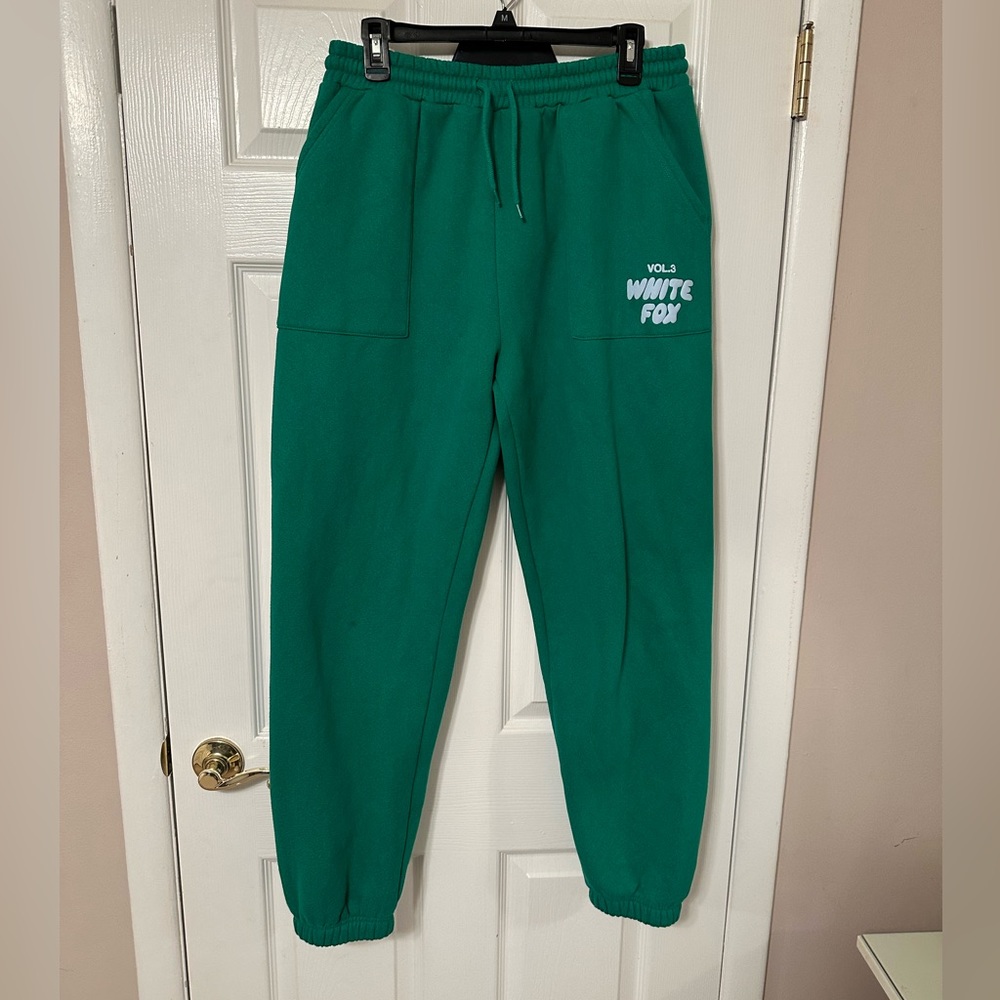 White fox botique jogger sweatpants